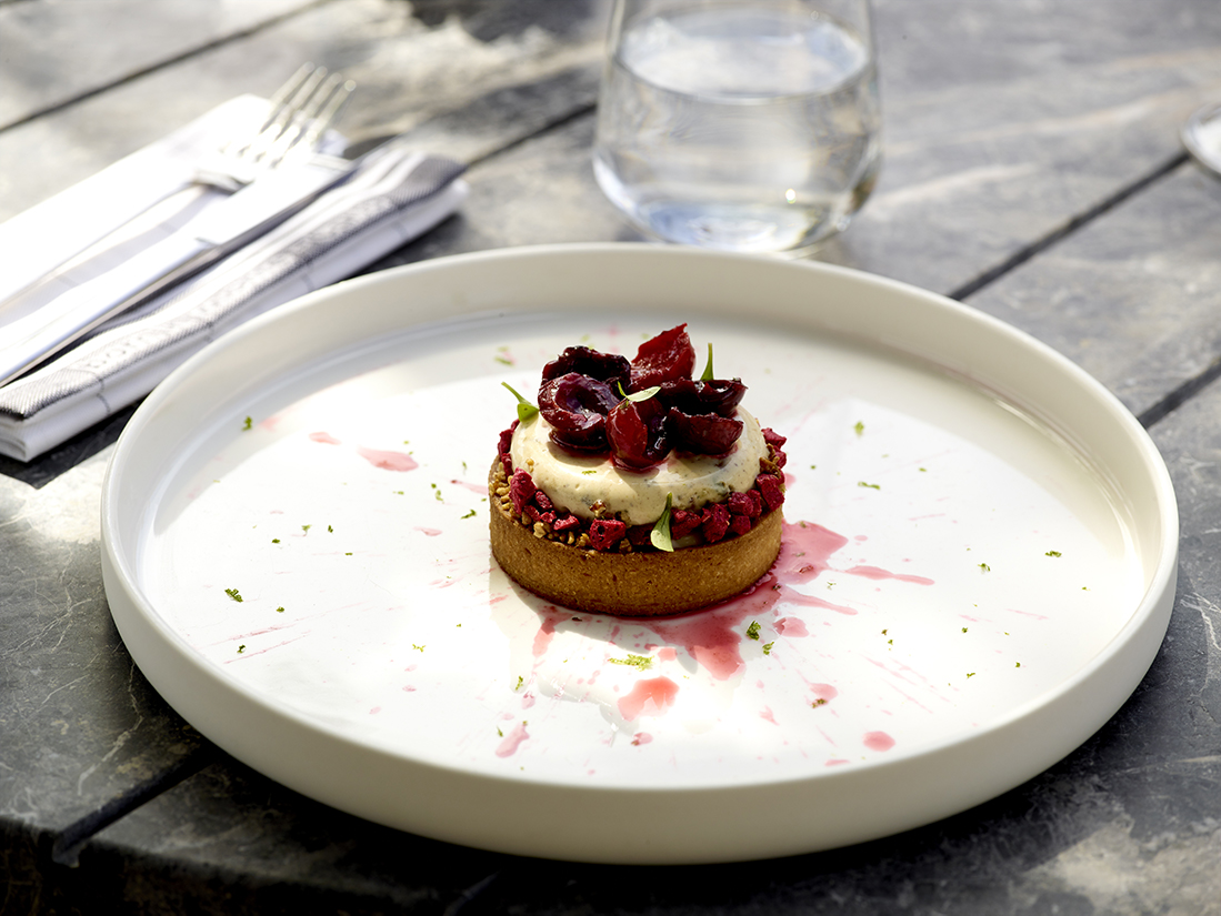 Beefbar Mykonos Exclusive beef restaurant on the Mykonian coast