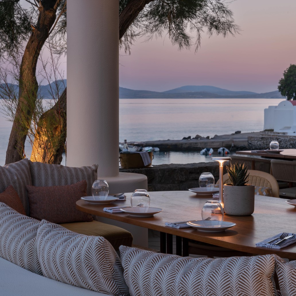Beefbar Mykonos Exclusive beef restaurant on the Mykonian coast