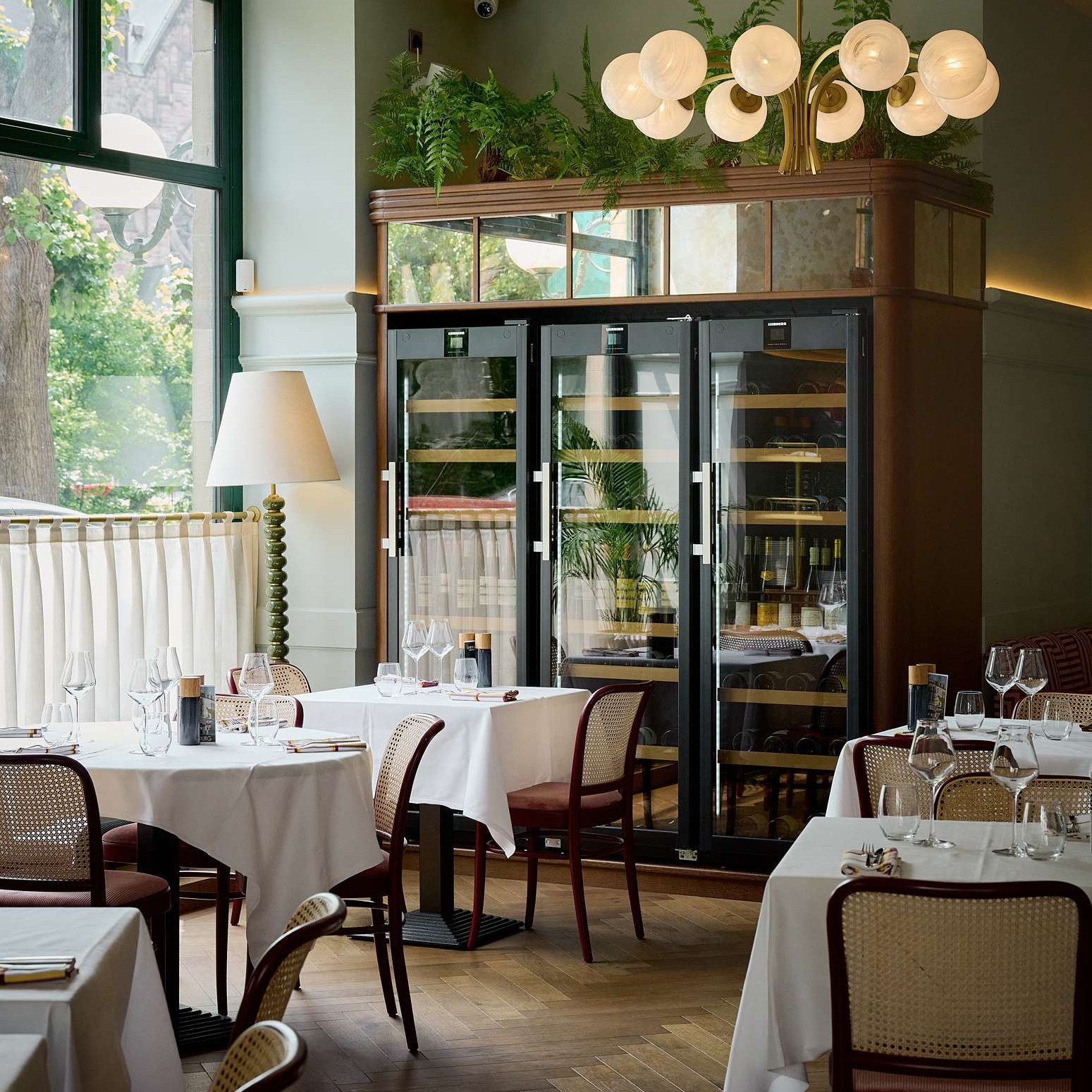 petit beefbar strasbourg restaurant interior design bistro