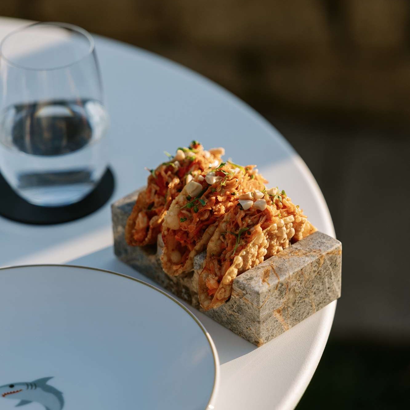 airelles restaurant beefbar hotel gordes sud france tacos
